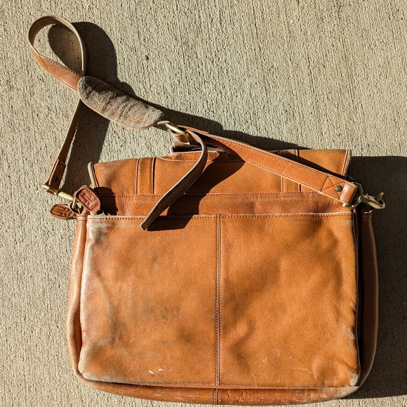 Frye flap briefcase messenger laptop bag - Picture 2 of 7